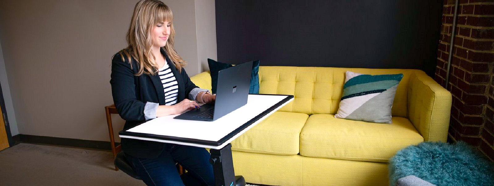 The Edge Desk - новий стіл для підвищення продуктивності